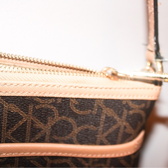 Calvin Klein Crossbody Bag - Picture 4 of 5